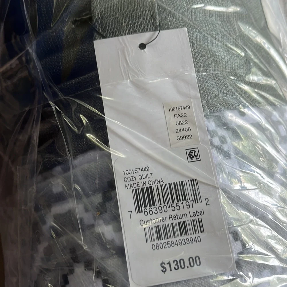 MARTHA STEWART COLLECTION COZY QUILT THROW 50 X 60 WHITE GRAY NEW IN BAG